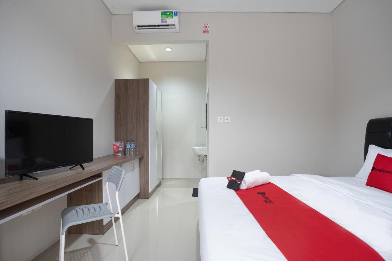 ג'קרטה Reddoorz Plus Near Jiexpo Kemayoran מראה חיצוני תמונה